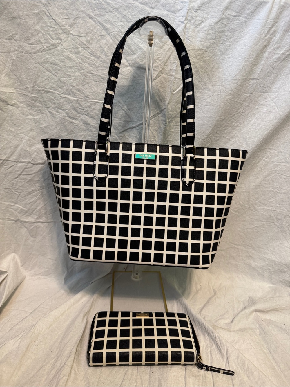 kate spade Black & White Grid Tote with Matching Wallet - Picture 1 of 7